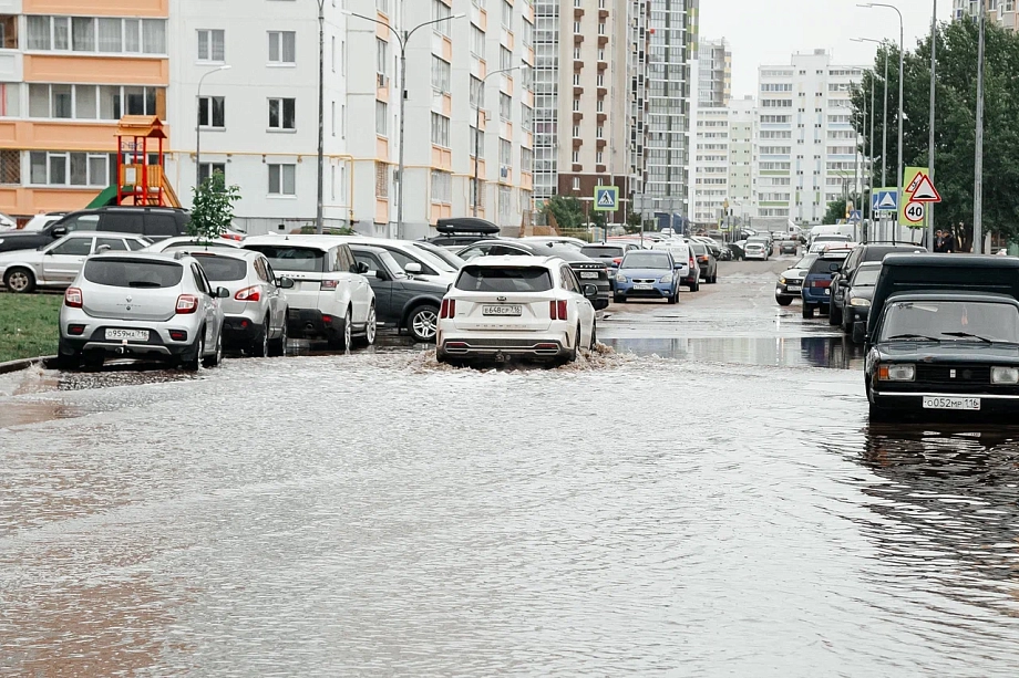 Фото: как в Челнах топит новый микрорайон