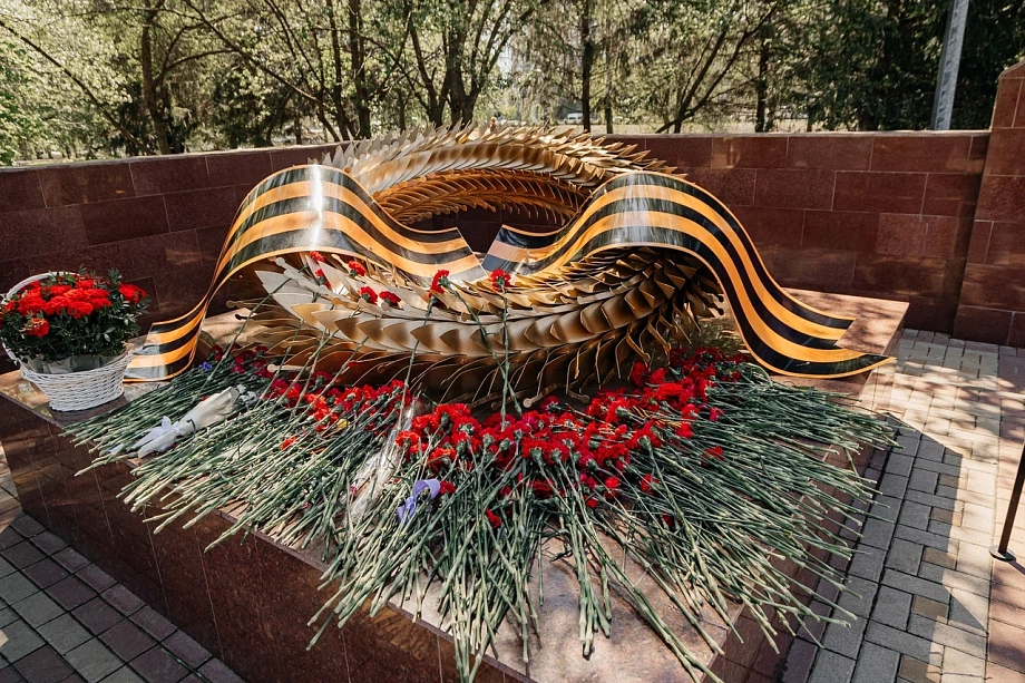 В Челнах торжественно открыли бюст Героя России Сергея Чебнева (фото)