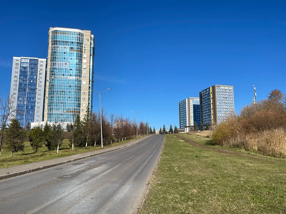 Фото: какой участок предстоит освоить инвестору под фитнес-клуб в «Чаллы Яре» Фото: какой участок предстоит освоить инвестору под фитнес-клуб в «Чаллы Яре»