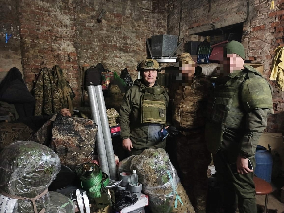 Камаев отвез бойцам в зону СВО сварочные аппараты и одежду