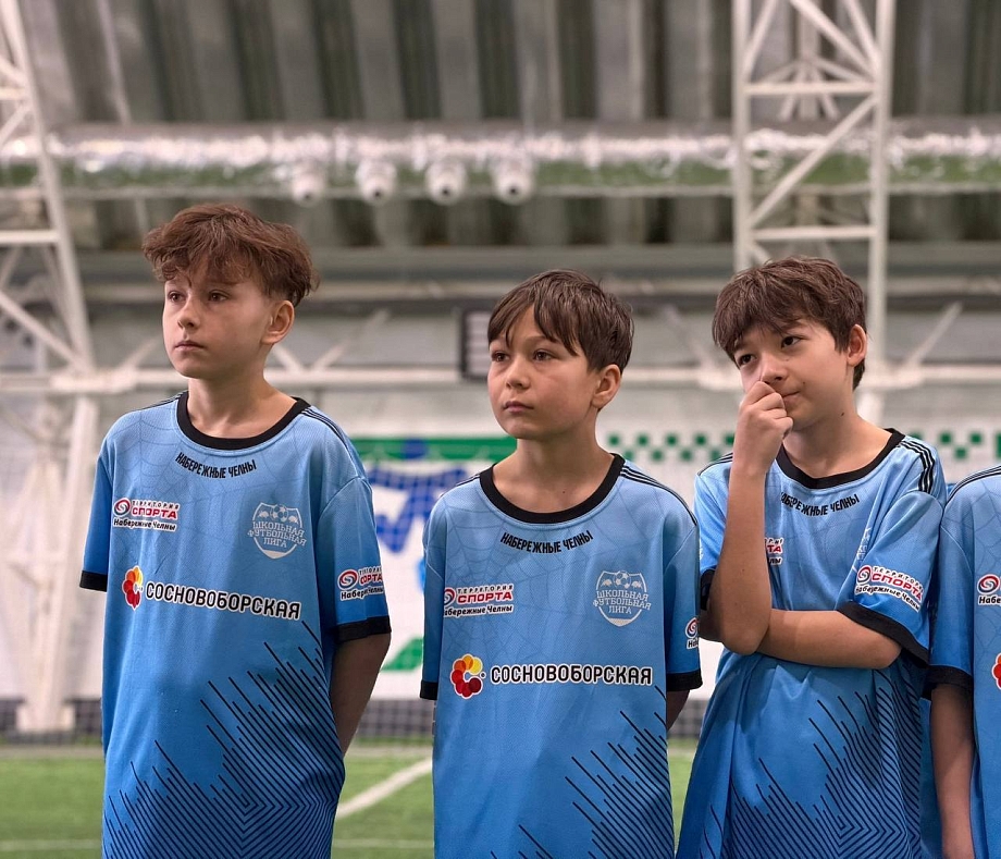 Эдуард Фаттахов: в Челнах стартовал 11-й сезон Школьной футбольной лиги Эдуард Фаттахов: в Челнах стартовал 11-й сезон Школьной футбольной лиги