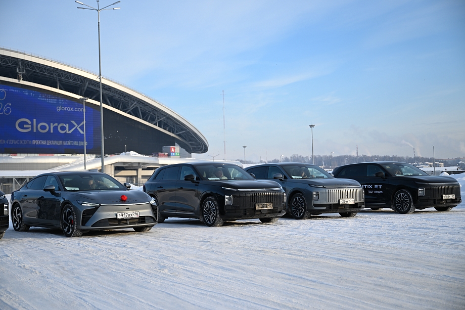 EXEED EXLANTIX меняет правила: заряжаем гибрид до 80% за 17 минут