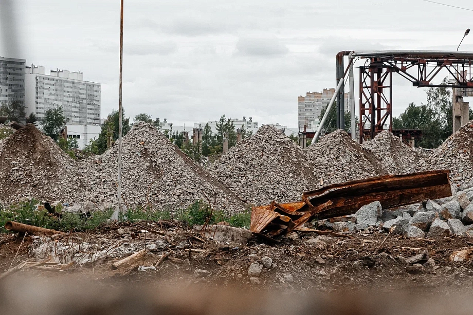 Фото: большую часть объектов завода «КамгэсЗЯБ» сровняли с землей