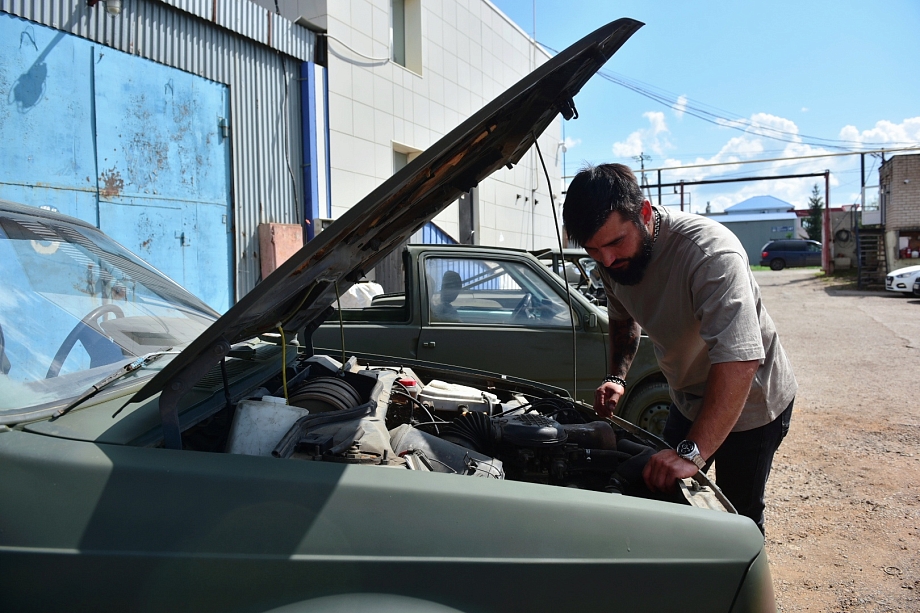 В зону СВО отправят первую партию «тюнингованных» отечественных авто