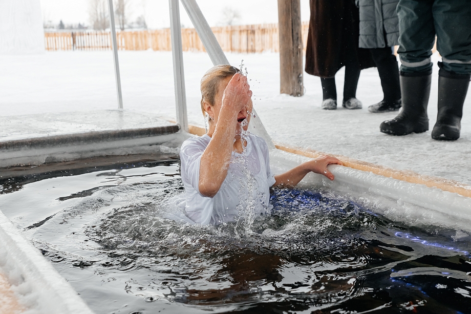 Фото: как челнинцы отметили праздник Крещения Господня