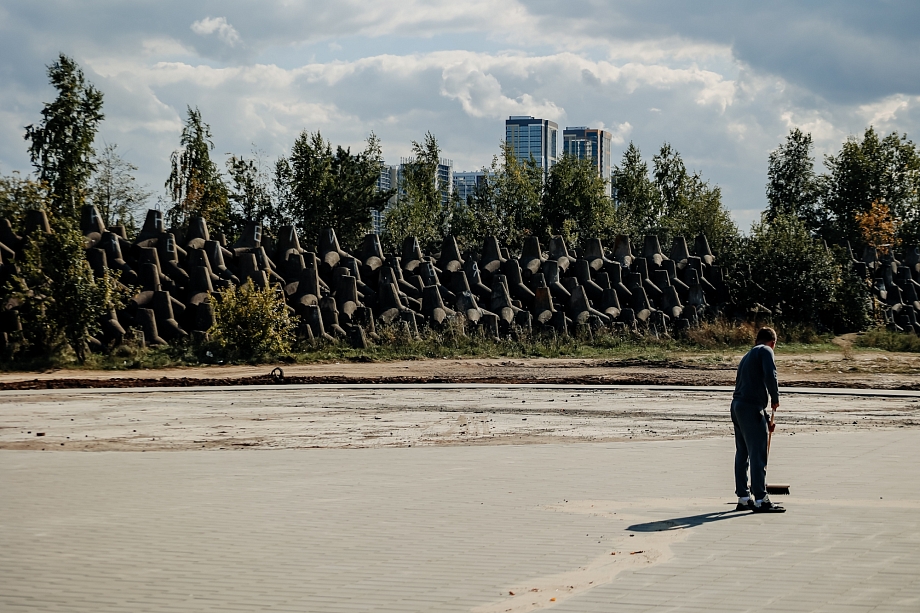 «Распыляться можно, конечно. На всех набережных по чуть-чуть поработать. Но нигде эффекта не будет»