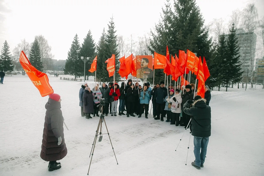 «Парк не для наживы коммерсантов» - Гурьева вышла с пикетом (фото)