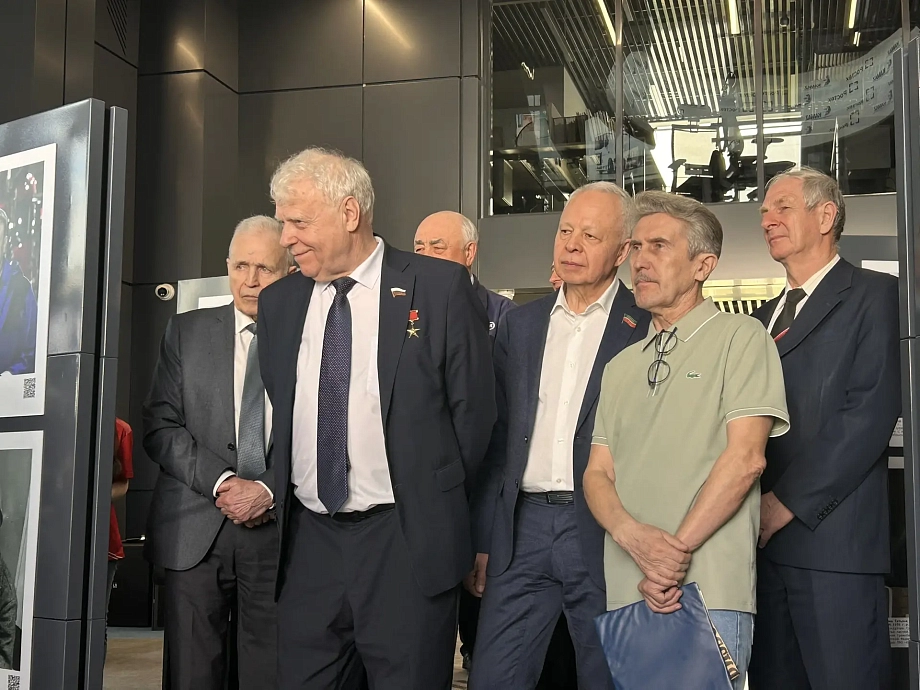 На стартере к Кремлю: главный конструктор «КАМАЗа» о перегоне первых машин