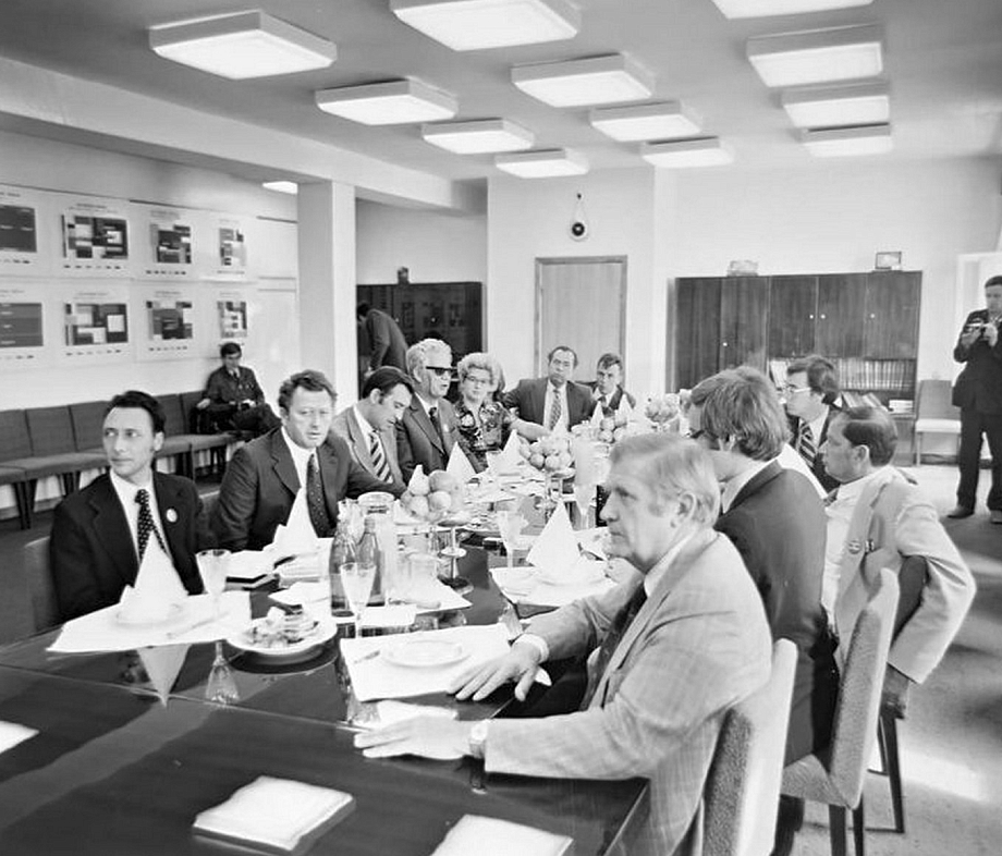 Фото: ﻿как на «КАМАЗе» 50 лет назад встречали иностранцев 