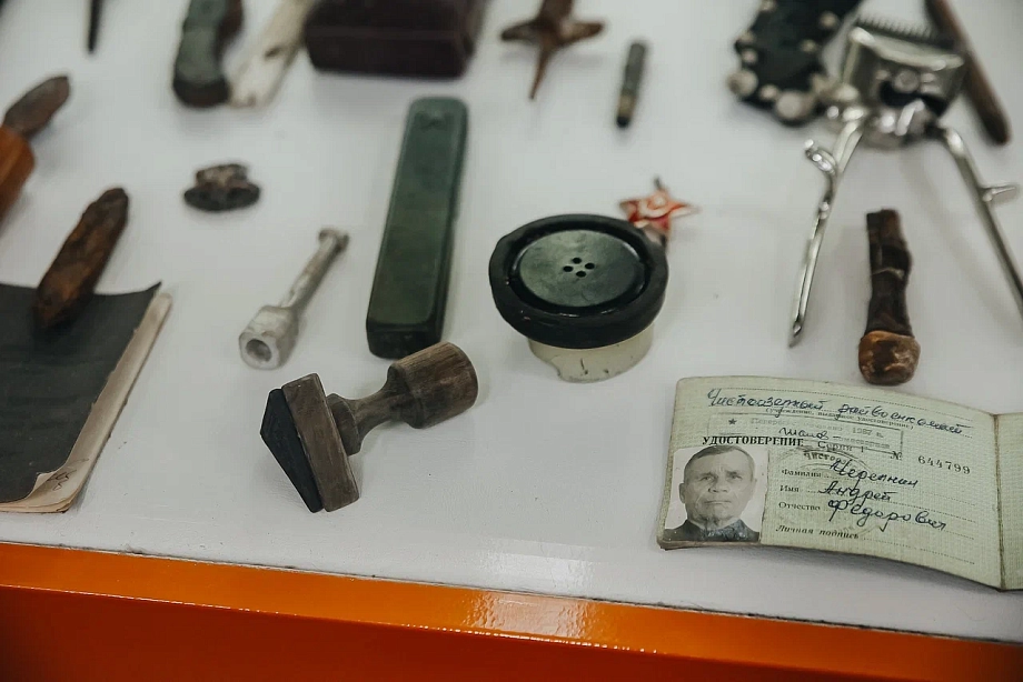«Здесь все пропитано смертью. Все вещи - убитых. Одна ложка – один убитый солдат»