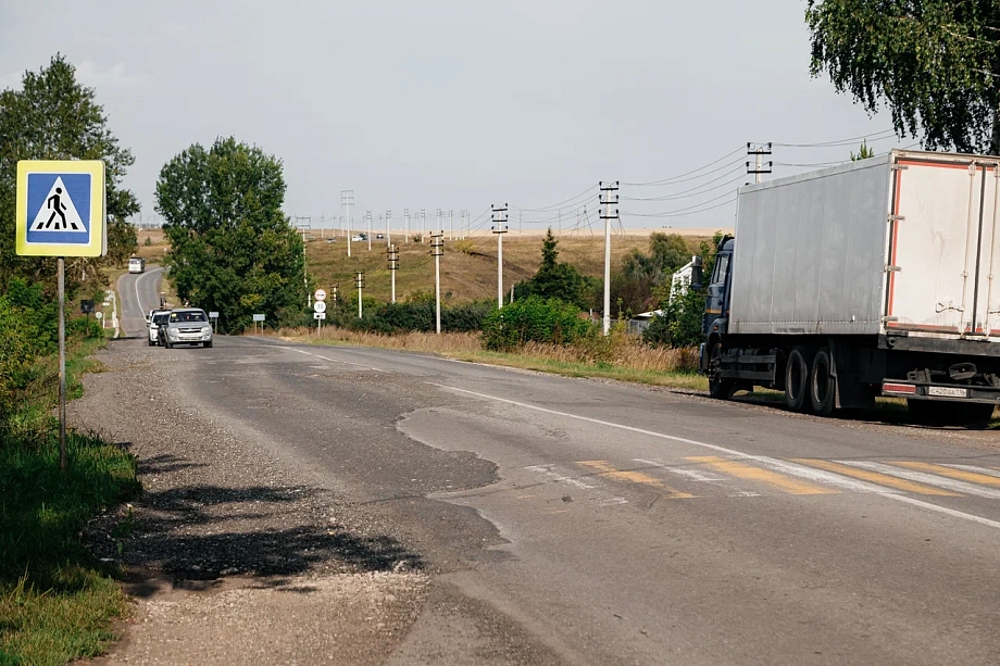 Фото: как «подлатали» мост, который ведет к крупным поселениям Тукаевского района