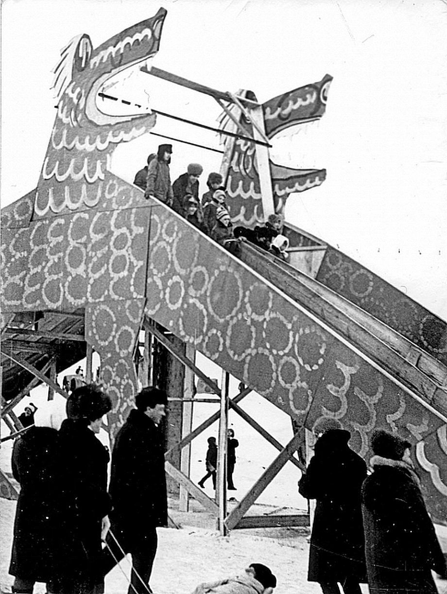 Хроники Нового года. Как в Челнах праздновали в прошлом веке 