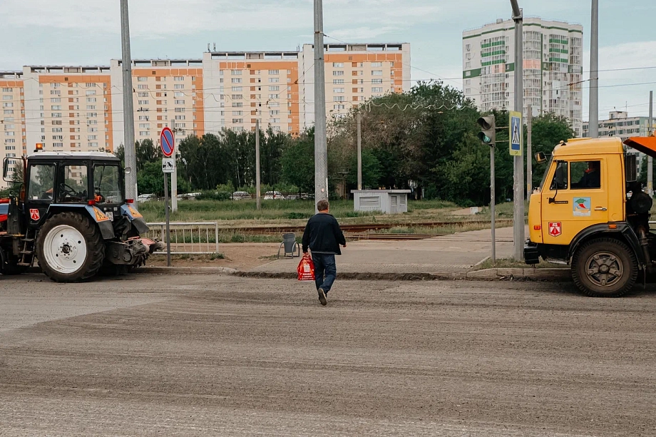 Фото: как ремонтируют проблемный участок на проспекте Беляева в Челнах