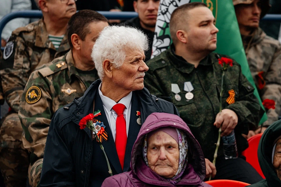 Фото: на парад Победы в Челнах собрались участники боевых действий разных лет 