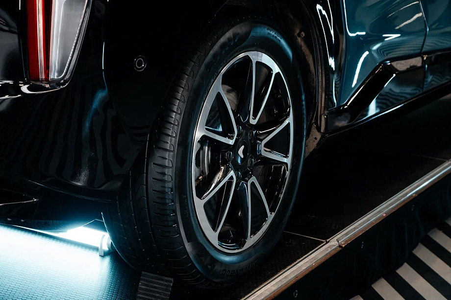 «На самом деле подобные авто разрабатывают около пяти лет. «Атом» создается четвертый год – это нормально»