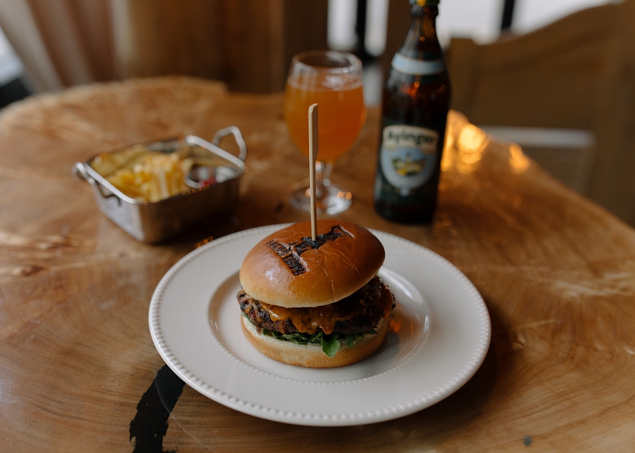 «Дикий Гарри»: теперь не только бар, но и территория юмора