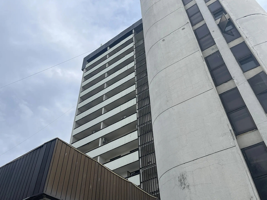 «Почему в этой ситуации я страдаю? Мне выставляют счета, я их полностью оплачиваю. Почему я осталась крайней?»