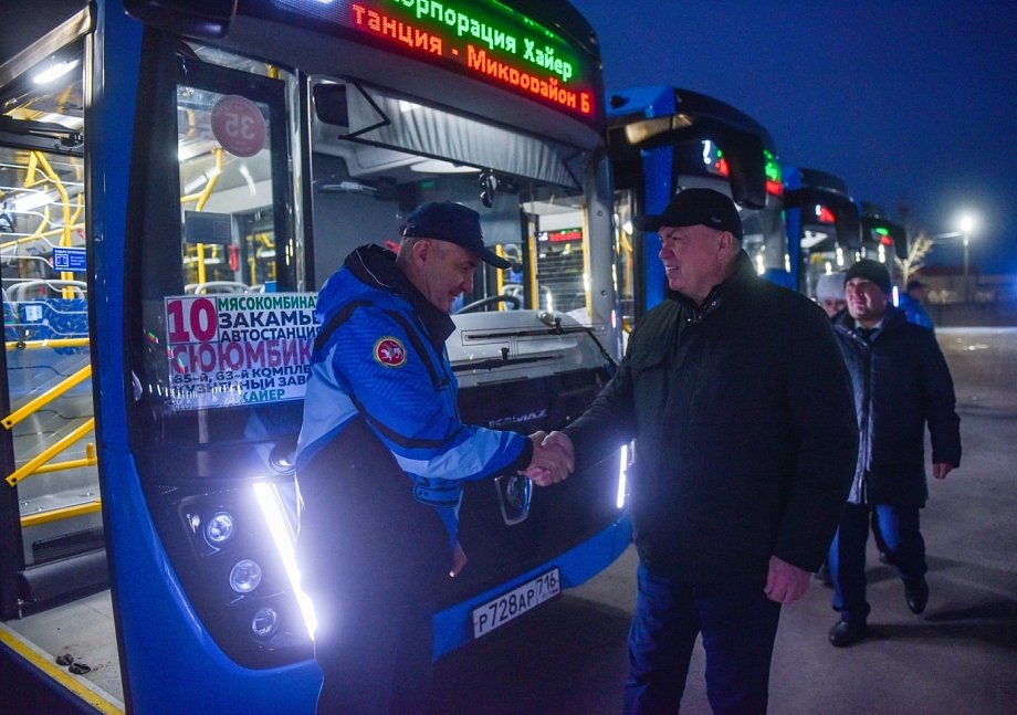 Мэр велел водителям новых автобусов наладить коммуникации с пассажирами