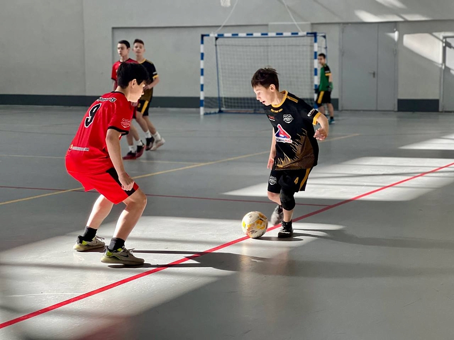 Эдуард Фаттахов: в Челнах стартовал 11-й сезон Школьной футбольной лиги Эдуард Фаттахов: в Челнах стартовал 11-й сезон Школьной футбольной лиги