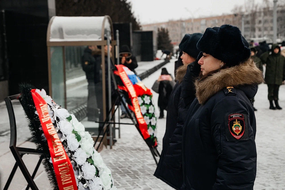 Фото: в Челнах почтили память воинов-интернационалистов