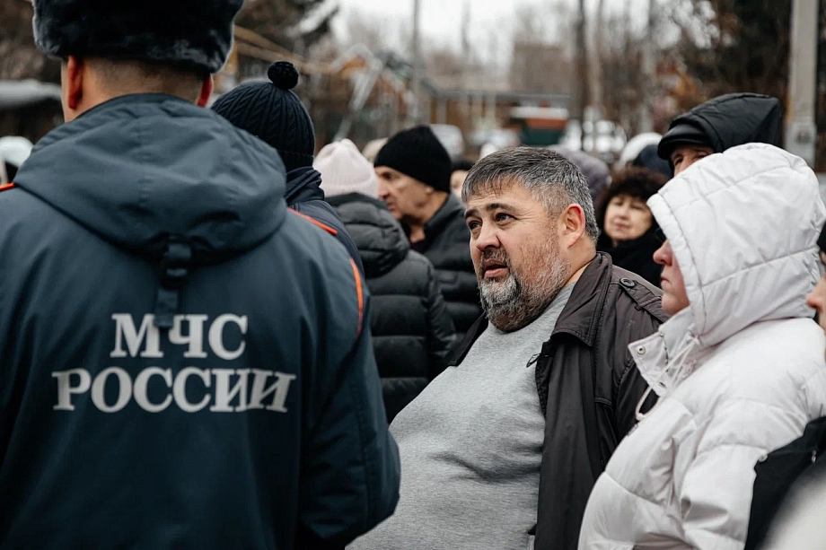 Противники Козловой вышли на улицу, чтобы показать властям ее «общежитие»