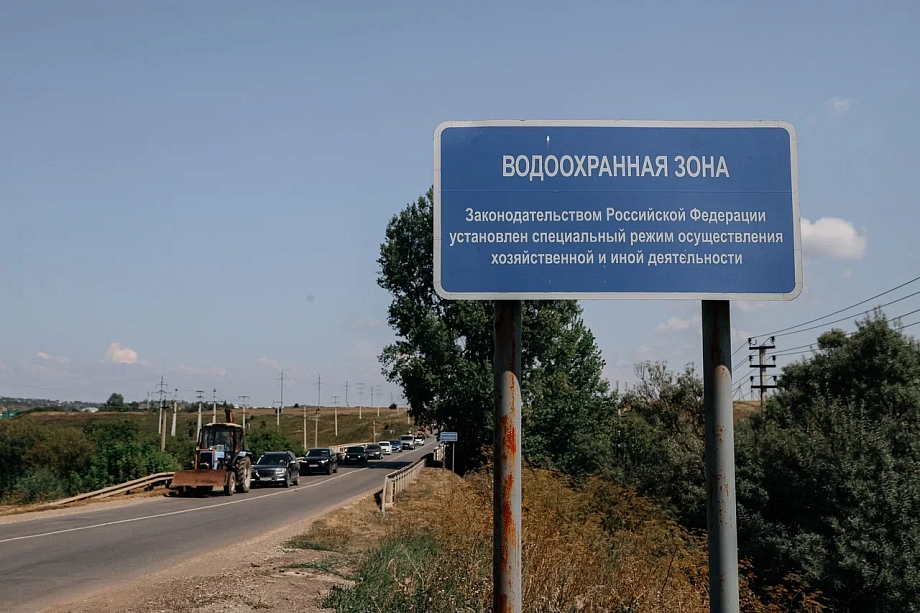 В каком состоянии находится одна из главных дорог в пригороде Челнов (фото)