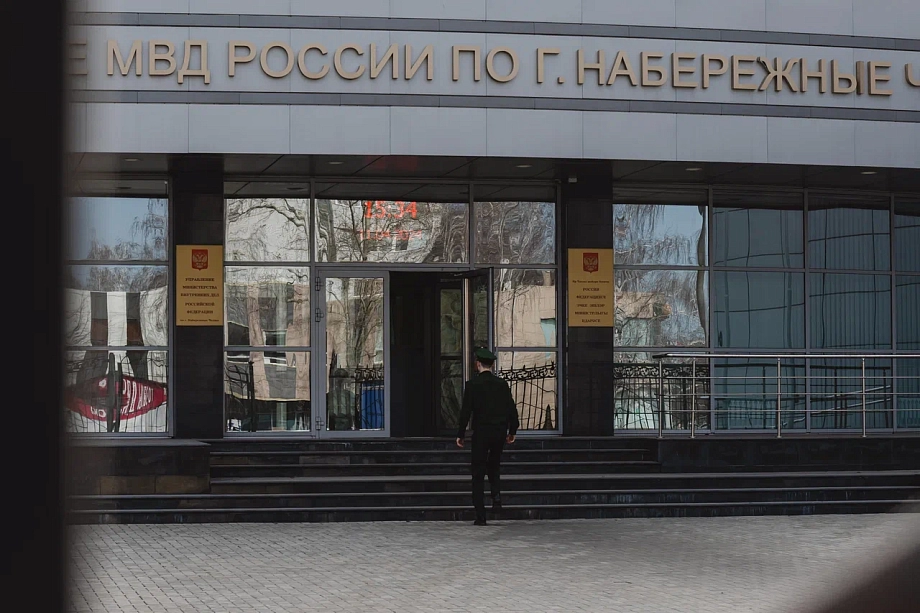 «В следующий раз квартиру заберем»: как из челнинского бизнесмена выбивали долги две криминальные группировки