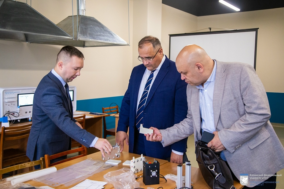 Филиал КФУ в Челнах возглавил известный московский профессор Андрей Келлер 