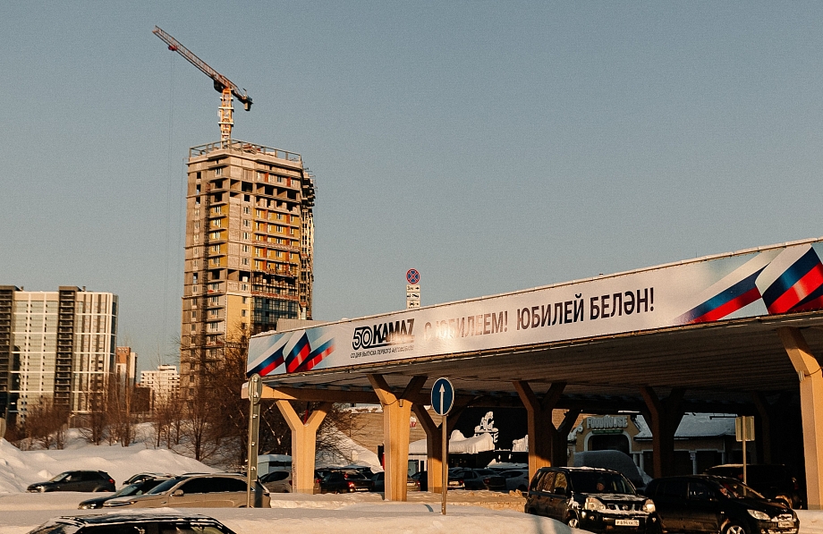 Фото: как Челны украшают к 400-летию города и 50-летию первого КАМАЗа