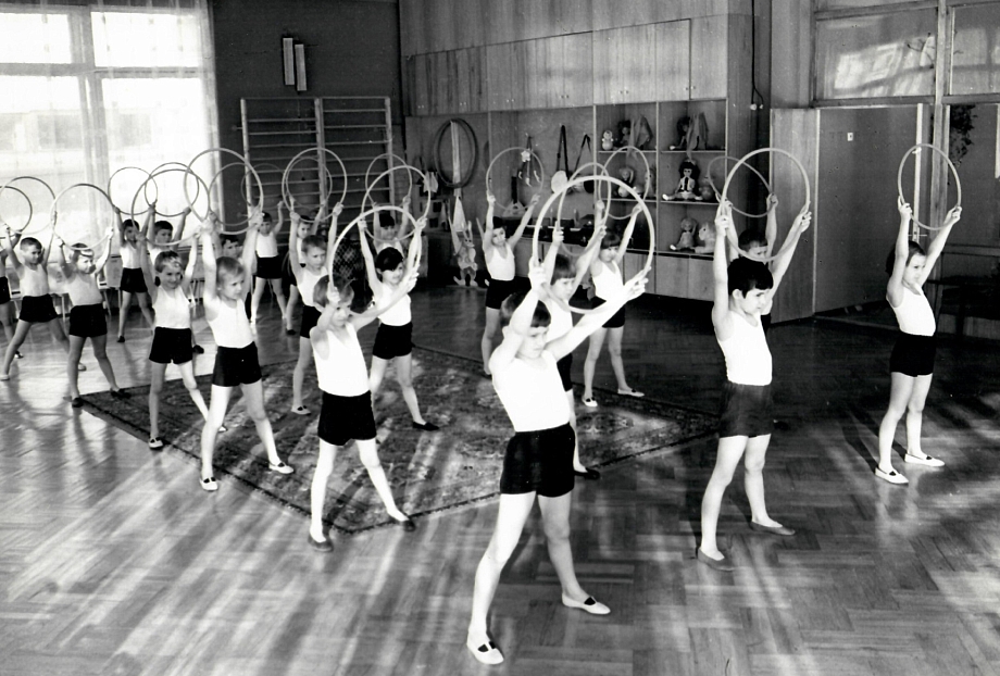 Город, рожденный «КАМАЗом»: как автогигант воспитал поколение «камазят» Город, рожденный «КАМАЗом»: как автогигант воспитал поколение «камазят»