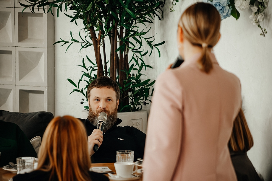 Гараев на бизнес-завтраке Дариной: «Ужаться и забыть про сверхприбыль»
