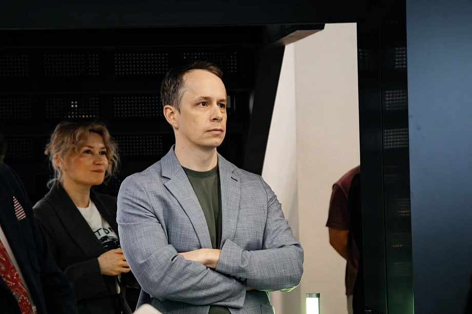 «На самом деле подобные авто разрабатывают около пяти лет. «Атом» создается четвертый год – это нормально»