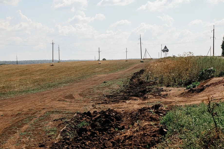 Фото: как отремонтировали дорогу до Калмаша, на которую жаловались жители