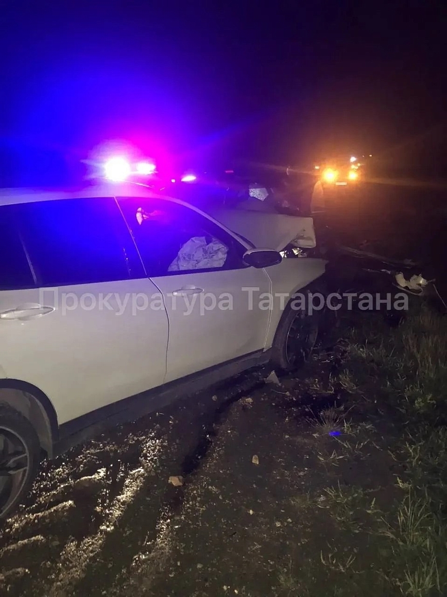 В аварии с участием BMW и «Лады» под Нижнекамском погиб ребенок 
