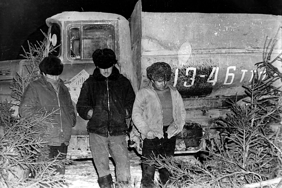 Хроники Нового года. Как в Челнах праздновали в прошлом веке 