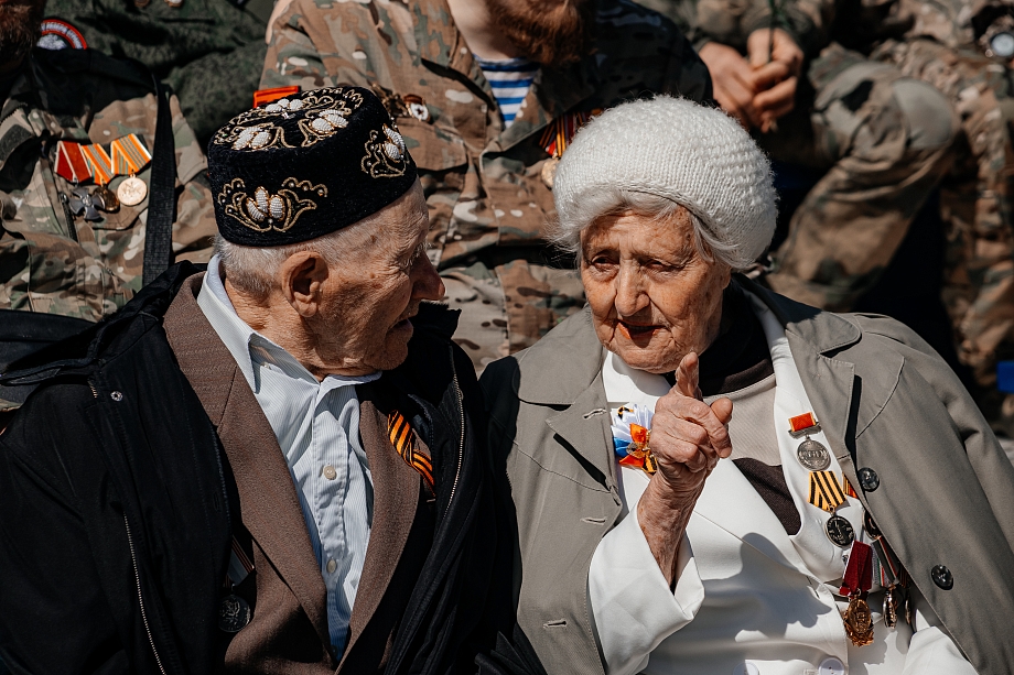 Фото: как прошел парад в честь 81-й годовщины Победы в Челнах