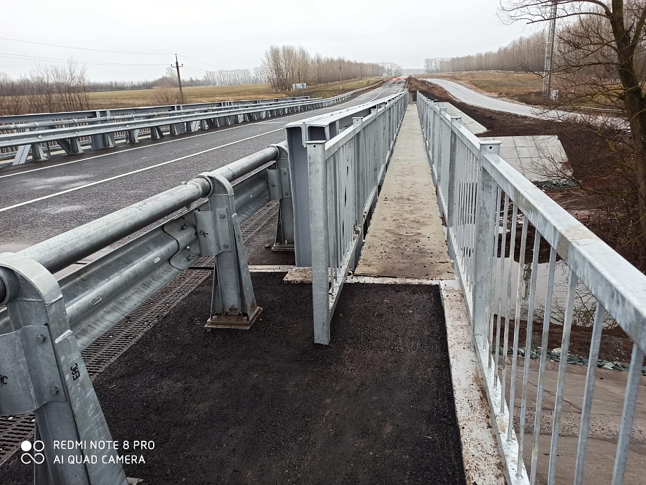 Ремонт разрушенного моста на дороге Челны-Бурды почти завершен