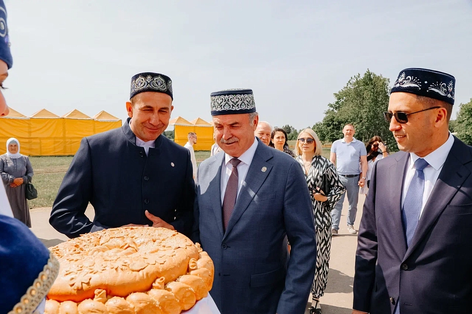 Ханифов, Салахов, Мингазов – кто приехал на Сабантуй в Тукаевский район