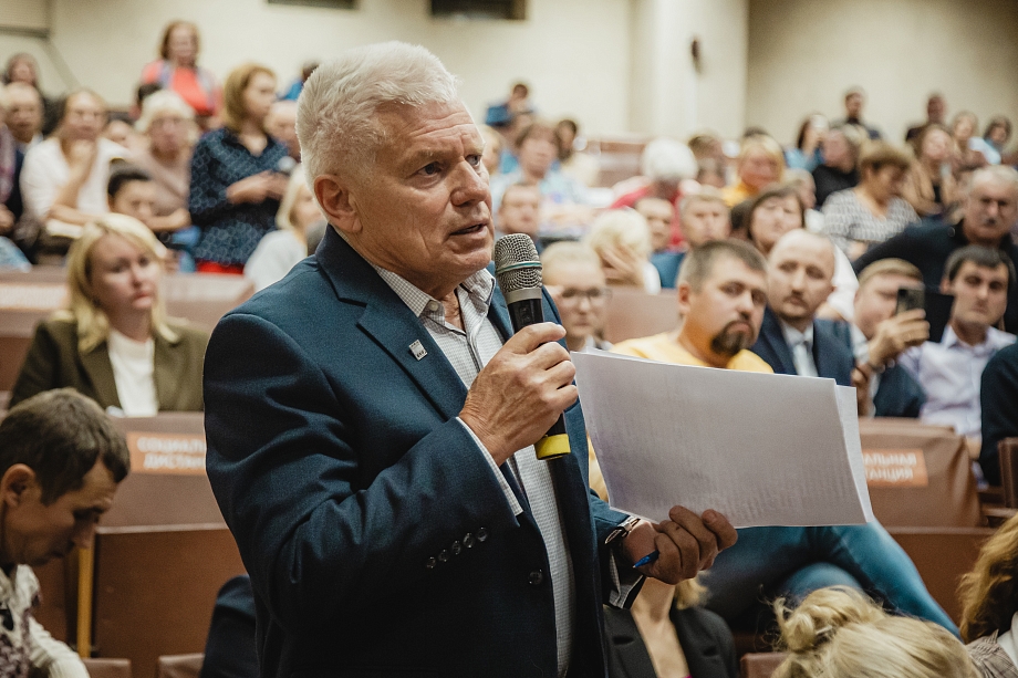 «Столько исторических зданий в прямом смысле уродуют такими фасадами»