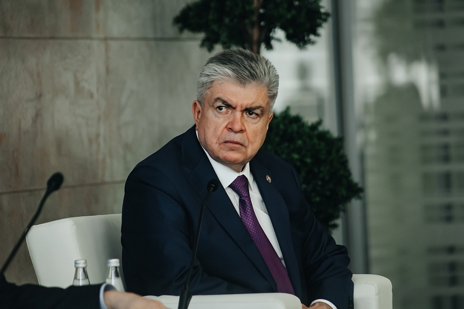 Фото: какими были руководители Челнов от 60-х годов до современности 