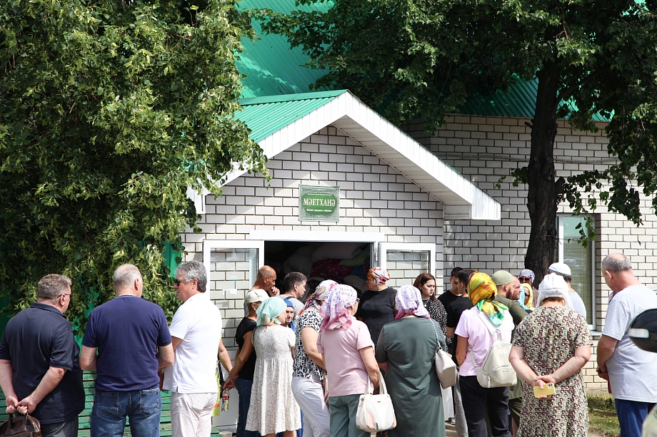 В Челнах прощаются с владелицей клиники «Здоровье» Сагдеевой (фото)