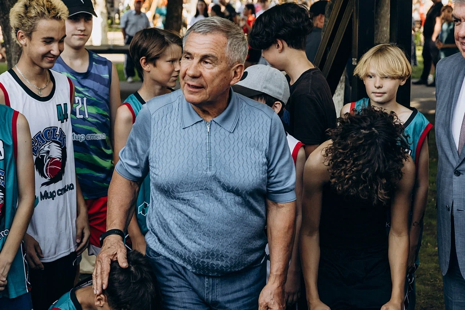 «Таких денег, направляемых на благоустройство дворов, наш город не видел никогда. В ближайшие 20-30 лет такого финансового ресурса уже не будет» «Таких денег, направляемых на благоустройство дворов, наш город не видел никогда. В ближайшие 20-30 лет такого финансового ресурса уже не будет»