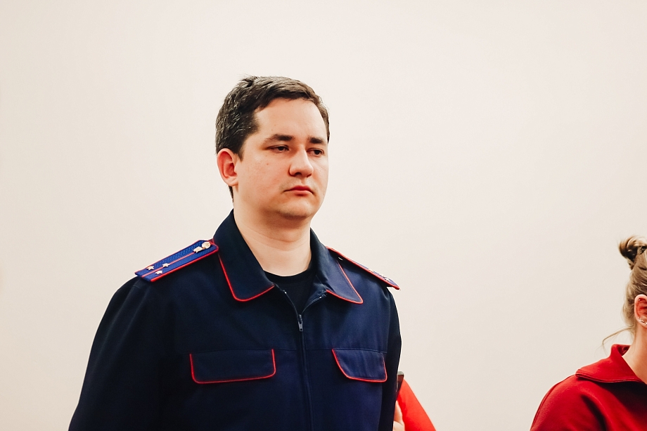 Полицейского Зарипова, подозреваемого по делу о взятке, не стали арестовывать Полицейского Зарипова, подозреваемого по делу о взятке, не стали арестовывать