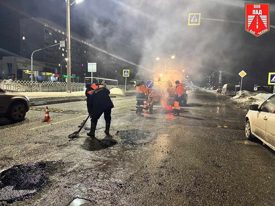 «В экстренных случаях работаем и днем» – Черкашин о ремонте аварийных ям в Челнах
