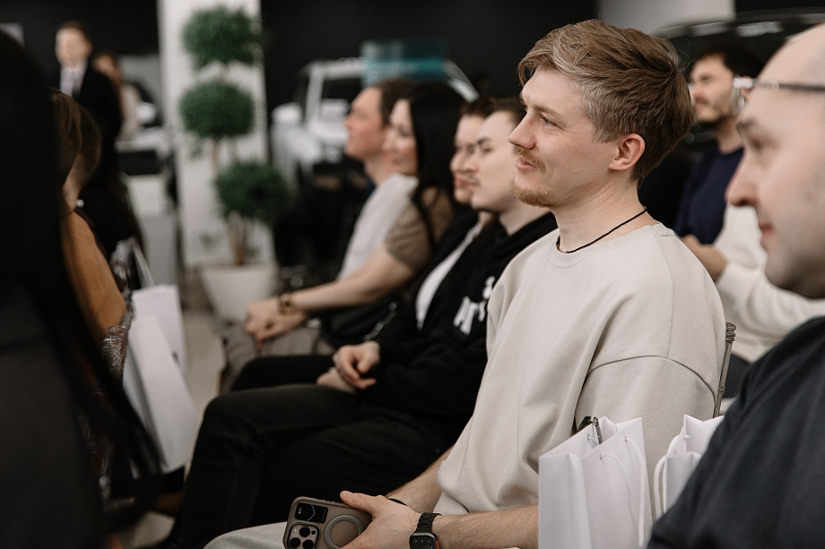 Дарина и «Диалог Авто»: каждый четвертый из вас будет ездить на гибриде Дарина и «Диалог Авто»: каждый четвертый из вас будет ездить на гибриде