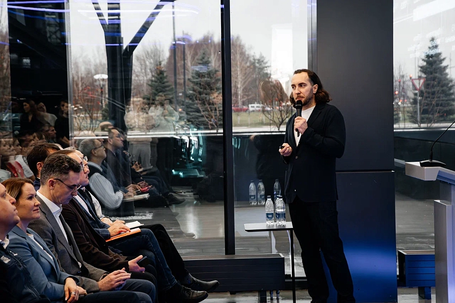 «На самом деле подобные авто разрабатывают около пяти лет. «Атом» создается четвертый год – это нормально»