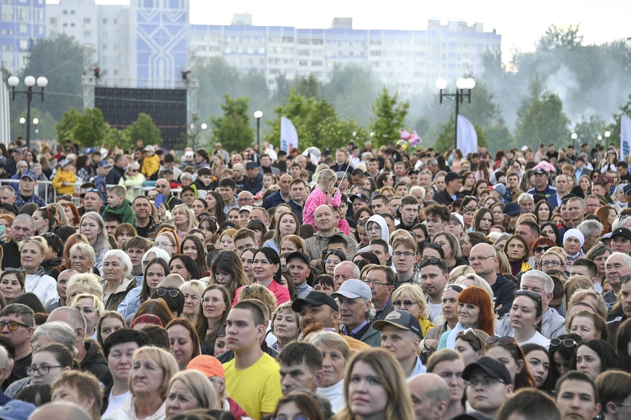 Фото: Рустам Минниханов по случаю Дня химика посетил Нижнекамск 