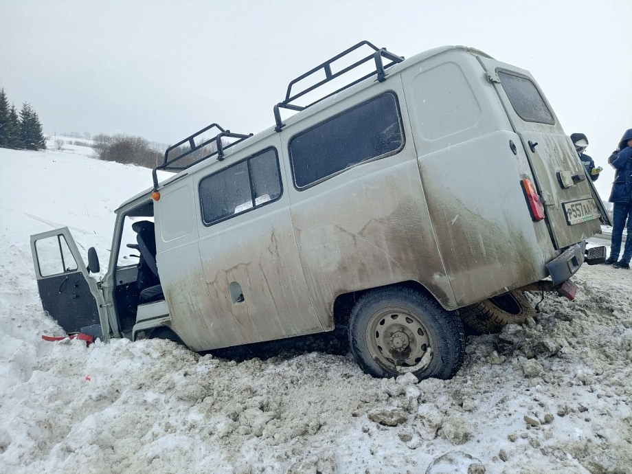Под Челнами «буханка» врезалась в «Шевроле Ниву» – один человек погиб