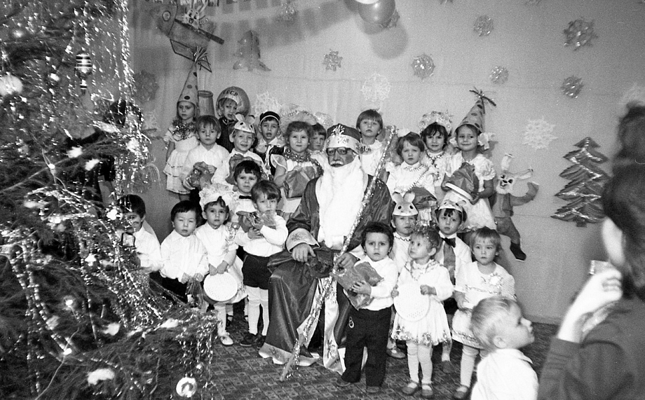 Фото Актаса Хамадеева. Новогодний утренник в группе дневного содержания детей при КамПИ