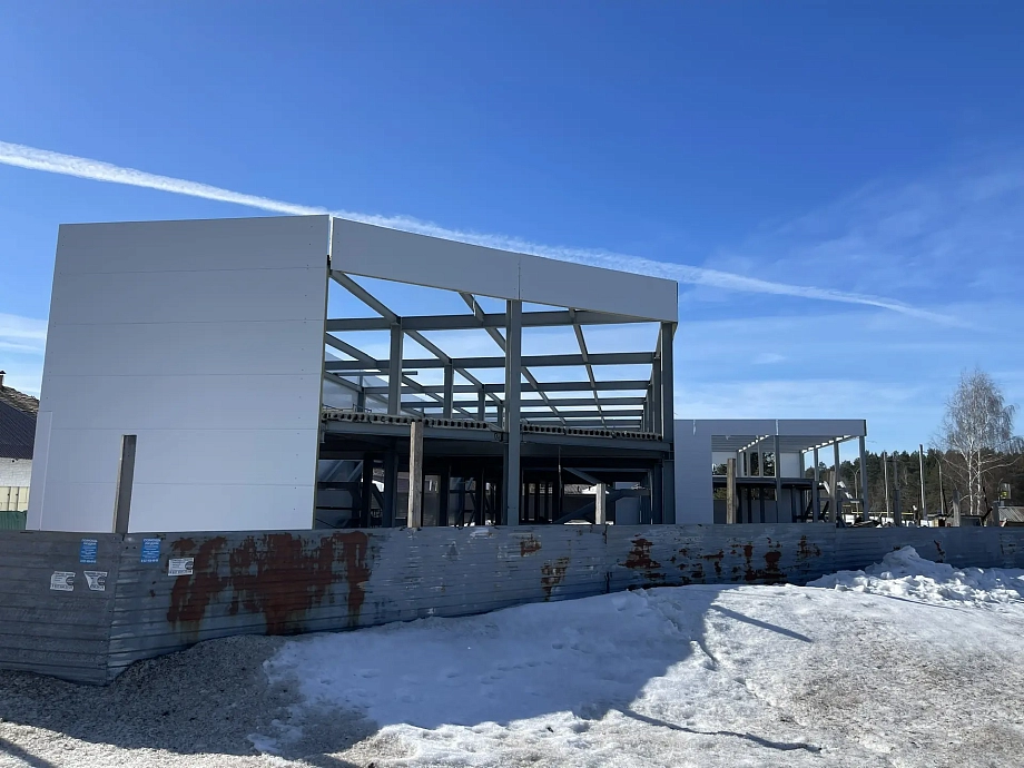 В новом микрорайоне Челнов строят мини-торговый центр (фото)